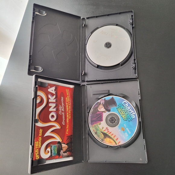 DVD | Disney's | Tim Burton's Alice in Wonderland - Picture 5 of 6